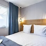 Le Parc De Paris Otel 3*