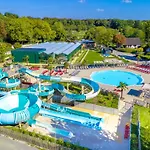 Camping Le Parc De Paris Hotel Villevaudé