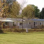 Hotel Camping Le Parc De Paris 3*