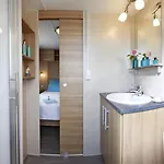 Le Parc De Paris Отель 3*