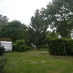 Hotel Camping Le Parc De Paris