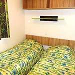 Le Parc De Paris 3*