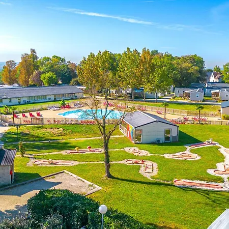 Le Parc De Paris ホテル Villevaudé