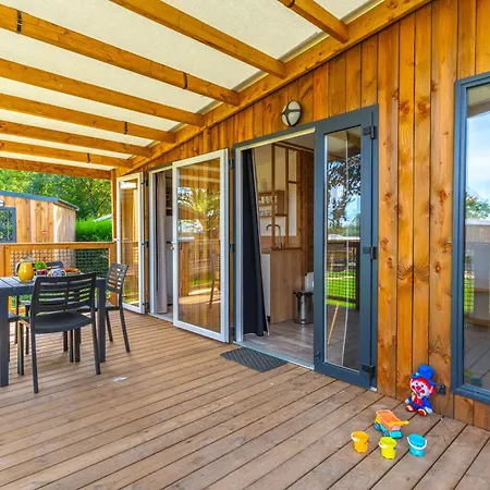 Camping Le Parc De Paris Hotel Villevaude