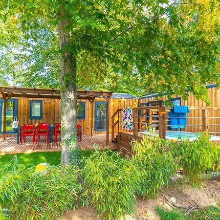Hotel Camping Le Parc De Paris Villevaude