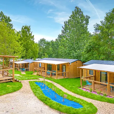Hotel Camping Le Parc De Paris 3*