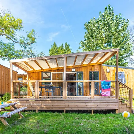 Camping Le Parc De Paris 3* Villevaudé