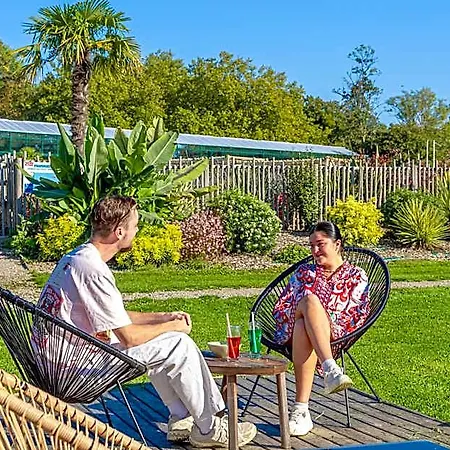 Camping Le Parc De Paris Hotell