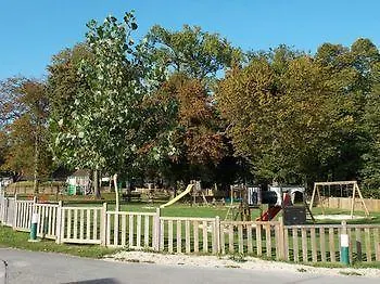 Le Parc De Paris 3* Villevaudé