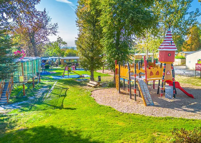Le Parc De Paris 3*