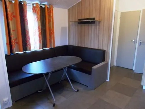 Hotel Le Parc De Paris Villevaudé